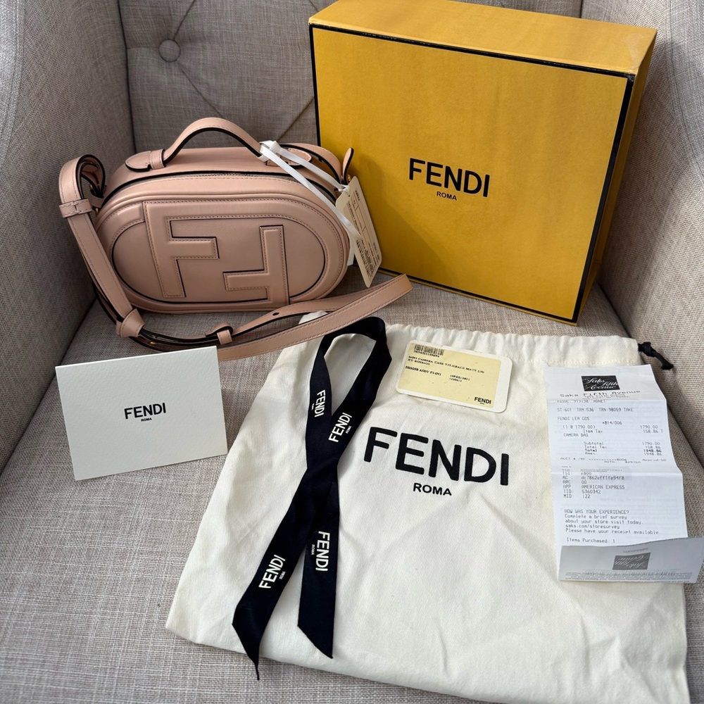 Fendi Cream Leather Crossbody Camera Bag - Picture 3 of 12